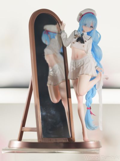 Gift+系列 碧蓝航线 雅努斯 踌躇的换衣时间