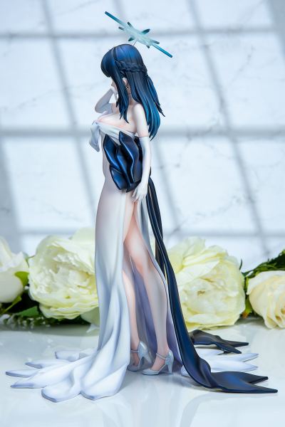 蔚蓝档案 锭前纱织 礼服