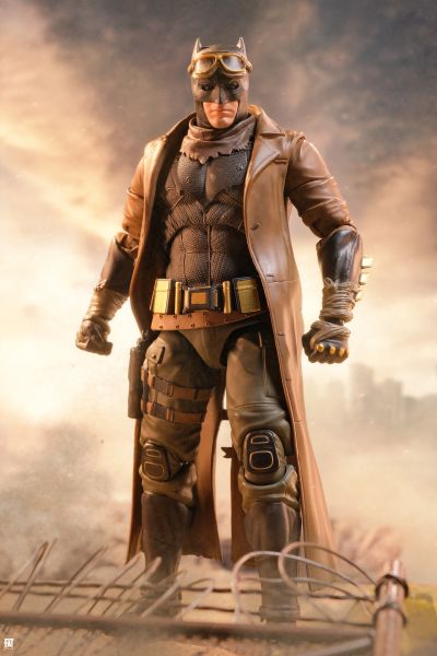 【DC 人偶系列】-噩梦蝙蝠侠1/9可动人偶