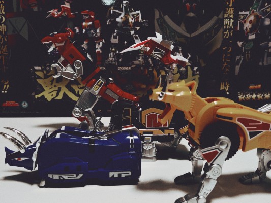 超合金魂 恐龙战队兽连者 兽帝大兽神 GX-72 大兽神 + GX-78 龙皇凯撒（暂译）