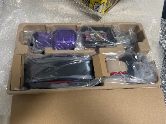 PREMIUM DX 纪念收藏版幻象驱动器与高级腰带条