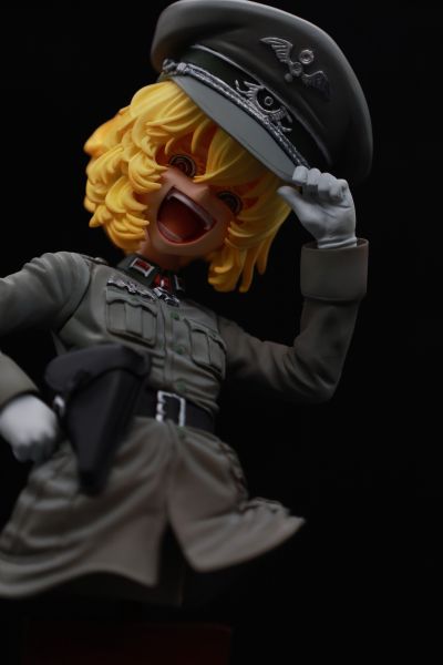 胸像 幼女战记 	谭雅·冯·提古雷查夫