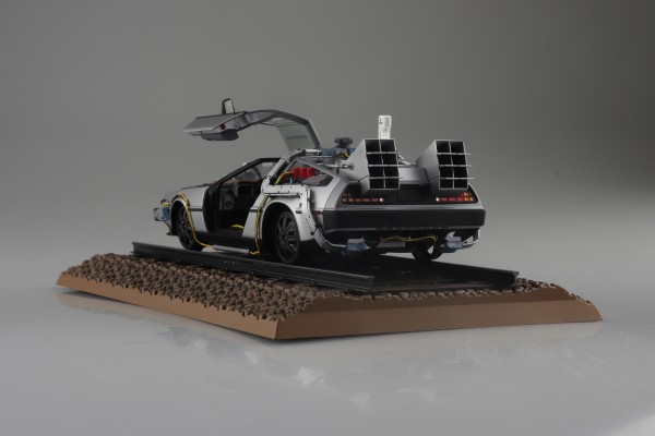 电影设备 No.BT-04 1/24 回到未来 第三部 时光机 铁路版