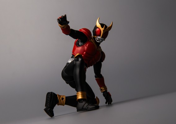S.H.Figuarts（真骨雕制法） 假面骑士空我 全能形态-Store Limited Edition-