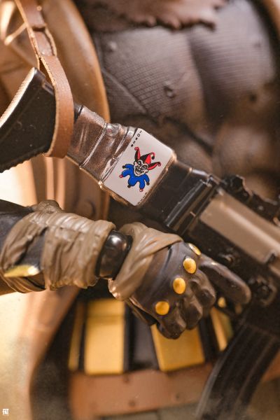 【DC 人偶系列】-噩梦蝙蝠侠1/9可动人偶