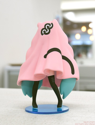 艺术家联名模型 初音未来✕FACE