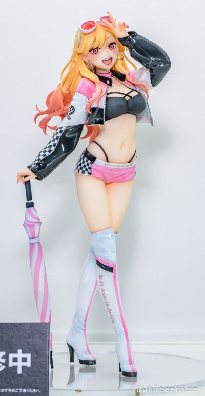 更衣人偶坠入爱河 动画版 喜多川海梦 赛车女郎