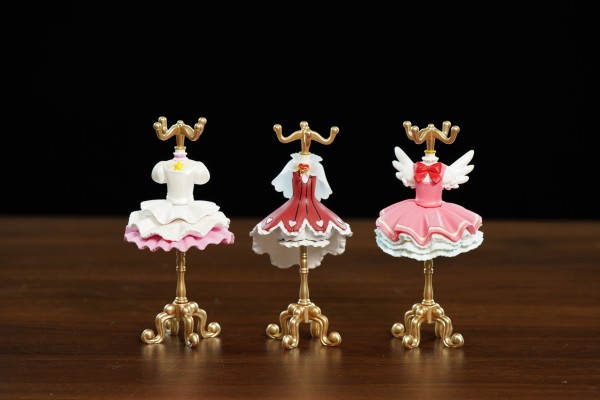 百变小樱 服饰摆件