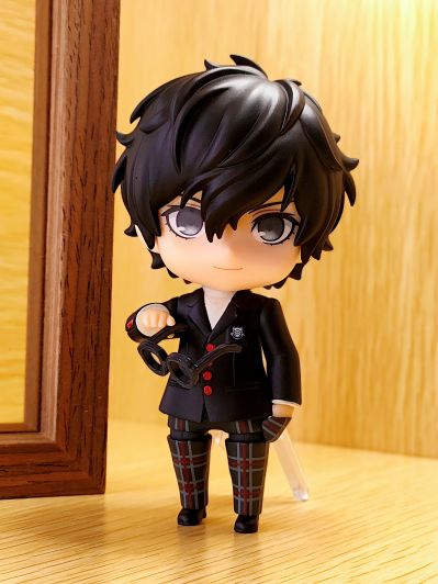 粘土人#2435 女神异闻录5皇家版 主人公（雨宫莲） 校服版