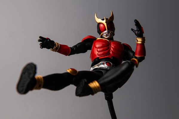 S.H.Figuarts（真骨雕制法） 假面骑士空我 全能形态-Store Limited Edition-