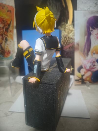 FuRyu赏 初音未来 压泡面 C奖 压泡面  镜音连