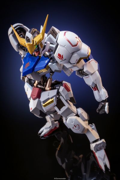 METAL ROBOT魂＜机动战士系列＞  巴巴托斯高达（第一至第四形态）
