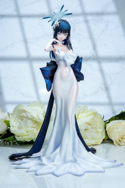 蔚蓝档案 锭前纱织 礼服