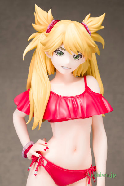 龙与魔女 妮内·斯邦库尔 泳装版