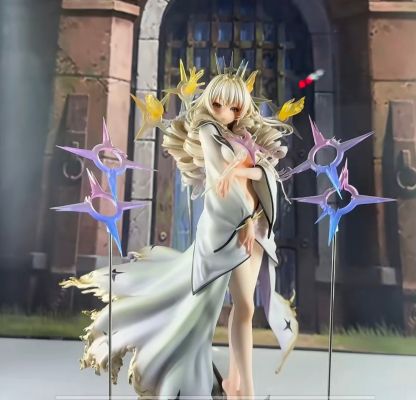 胜利女神：新的希望 皇冠 皇帝的新衣