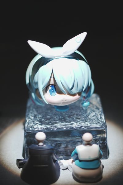 蔚蓝档案 坐姿人偶-普拉娜-