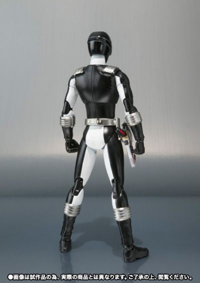 S.H.Figuarts 冒险黑与冒险蓝