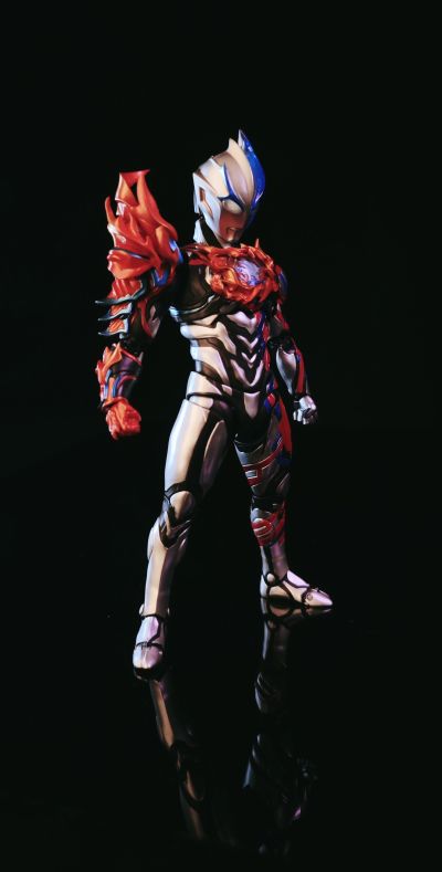 S.H.Figuarts 布莱泽奥特曼 法多兰盔甲