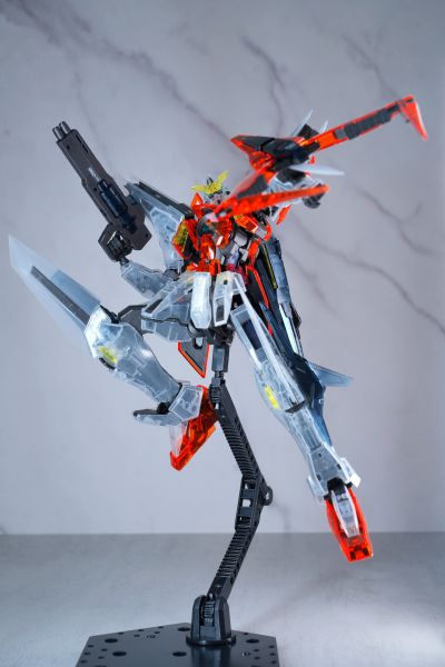 MG 高达基地限定 机动战士高达00 主天使高达（透明配色）