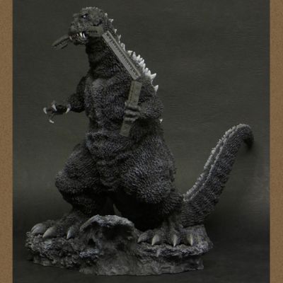 东宝30厘米系列 哥斯拉1954 初代哥斯拉“咬电车版”少年ric限定版