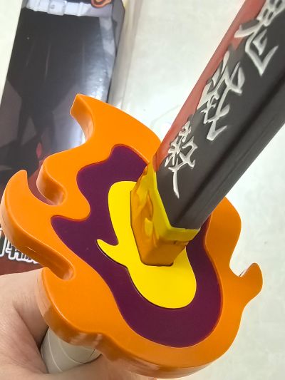 鬼灭之刃 炼狱杏寿郎的日轮刀