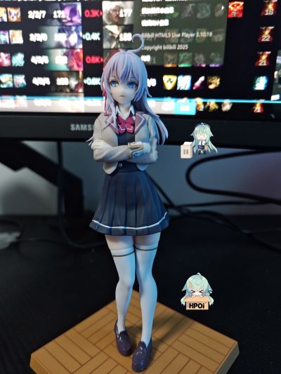 不时用俄语小声说真心话的邻桌艾莉同学动画版 Luminasta “艾莉”校服