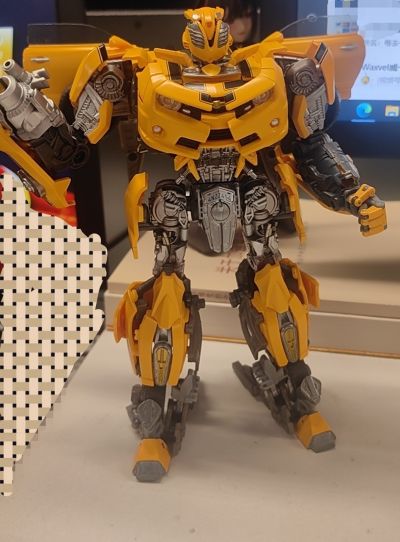 变形金刚40周年纪念款 大黄蜂