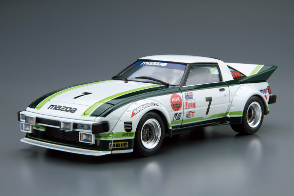 汽车模型系列 No.22 1/24 马自达 SA22C RX-7 Daytona 1979年款