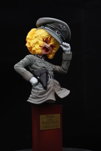 胸像 幼女战记 	谭雅·冯·提古雷查夫