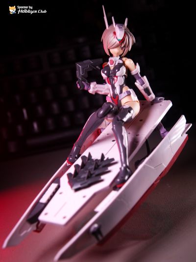 机甲少女 初云
