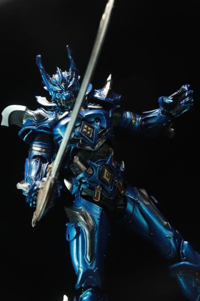 魔戒可动 牙狼 ～魔戒闪骑～ 雷鸣骑士 巴隆