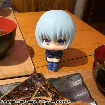 Look Up 蓝色监狱 冰织羊