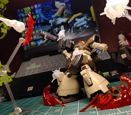 HGUC 机动战士高达0083 星尘的回忆 MS-09F/trop 热带型大魔 Sand Brown