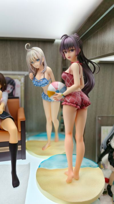不时用俄语小声说真心话的邻桌艾莉同学 周防有希 泳装度假 1/7比例人偶