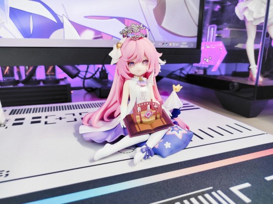 爱莉希雅 真我·人之律者手办 小不点律者