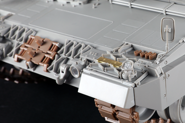 编号：00966 1/16 装甲车辆系列 德国豹2A6主战坦克