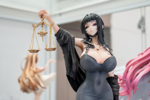 胜利女神：妮姬 D：杀手妻子