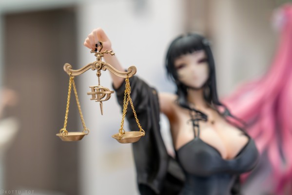 胜利女神：妮姬 D：杀手妻子