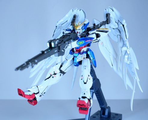 MG  1/100 高达基地专属商品  飞翼高达零式·无尽的华尔兹 Ka版 [钛金质感]