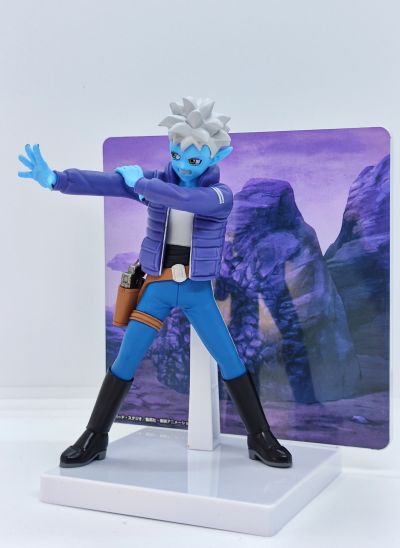 龙珠大魔 古罗里奥 附带背景板的珍藏人偶