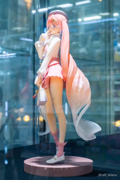 POP UP PARADE 初音未来 樱花未来 赏花穿搭