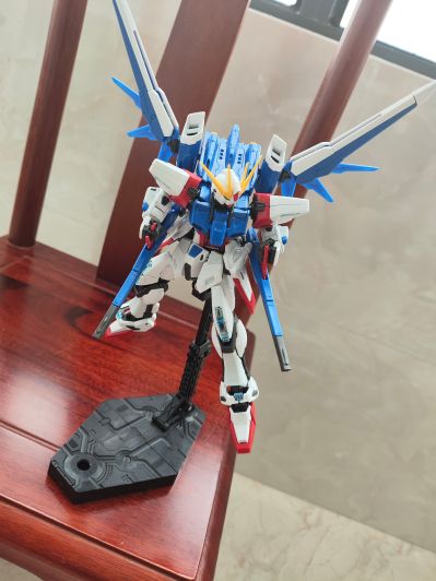 RG 1/144  GAT-X105B/FP 全装备型创制强袭高达
