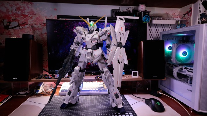 Mega Size 1/48 机动战士高达UC RX-0 独角兽高达 Ver. TWC