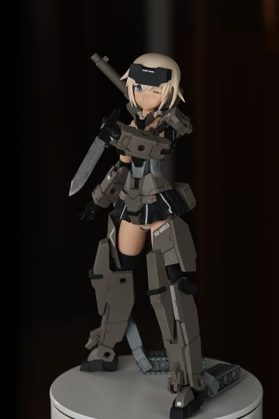 机甲少女 大比例 轰雷