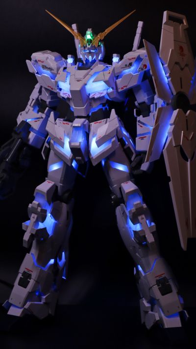 Mega Size 1/48 机动战士高达UC RX-0 独角兽高达 Ver. TWC
