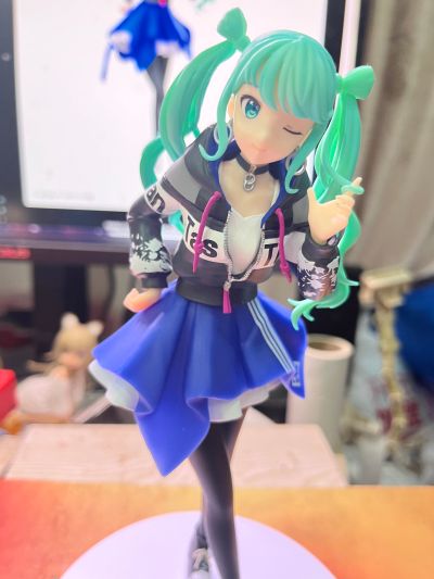 超级景品 世界计划多彩舞台！feat. 初音未来   街道世界的初音未来