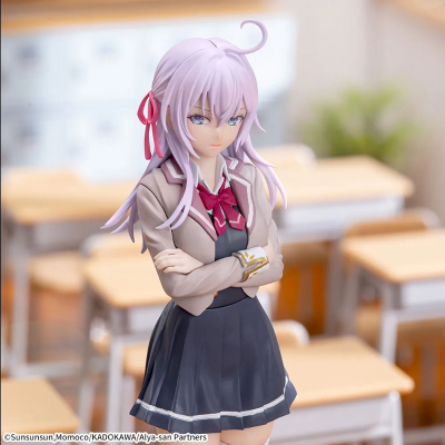 不时用俄语小声说真心话的邻桌艾莉同学动画版 Luminasta “艾莉”校服