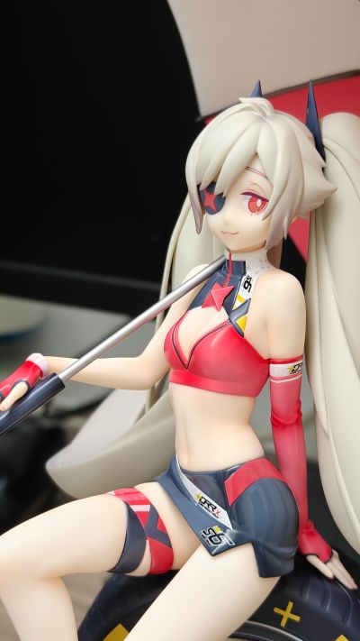 DJMAX RESPECT V 赛车女郎 EL 菲尔