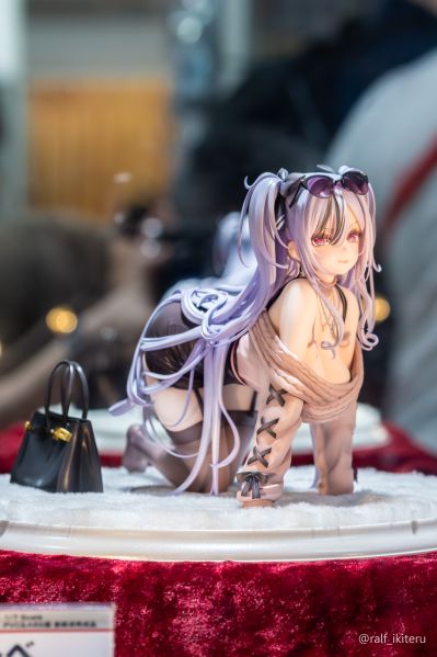 碧蓝航线 易北 清纯的“反派小姐”？