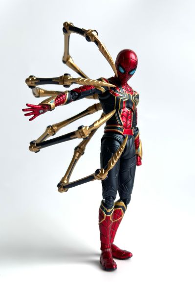 S.H.Figuarts  钢铁蜘蛛侠（蜘蛛侠：英雄无归）